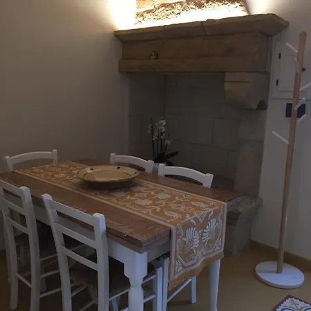 Basiliscus Sternatia